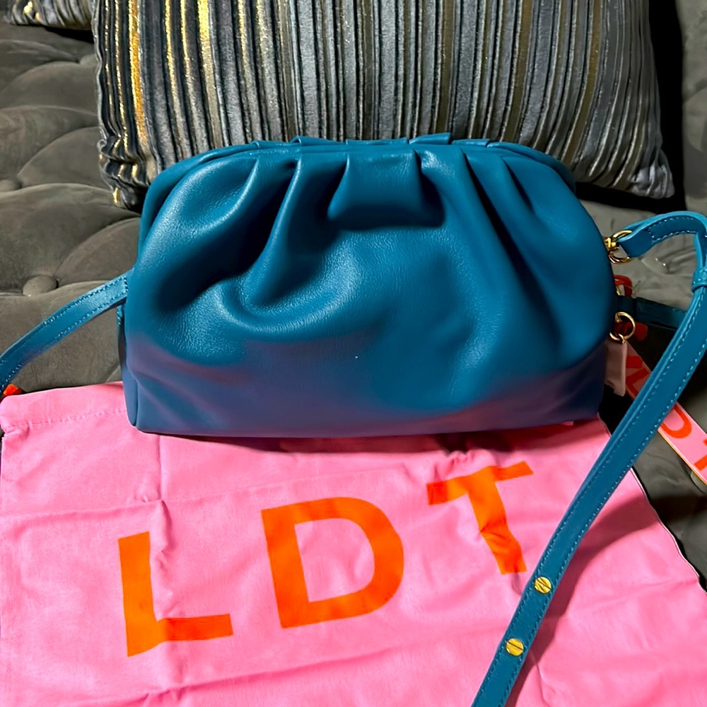 LDT
Lily Leather Crossbody Bag